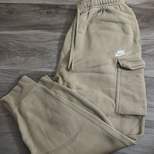 nike sweatpants (cargo)